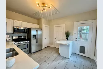 2009 Singleton Street, Houston, TX 77008 - Photo 12
