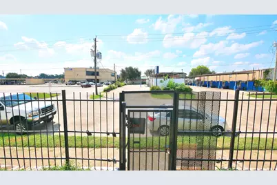 781 Country Place Drive #1061, Houston, TX 77079 - Photo 30