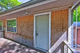 81 E Bishop Rd, Point Blank, TX 77364 - Photo 16