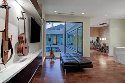 721 E Creekside Lane, Houston, TX 77024 - Photo 12