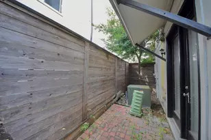 1831 Dart St, Houston, TX 77007 - Photo 10
