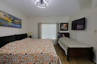 2213 S Braeswood Blvd #13B, Houston, TX 77030 - Photo 16