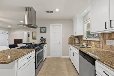 5005 W 43rd Street, Houston, TX 77092 - Photo 10