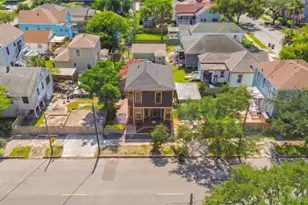 1311 37th St, Galveston, TX 77550 - Photo 24