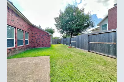 1307 Surecrop Lane, Pasadena, TX 77504 - Photo 18