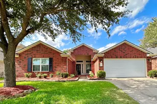 1307 Surecrop Ln, Pasadena, TX 77504 - Photo 1