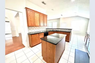 1307 Surecrop Lane, Pasadena, TX 77504 - Photo 10