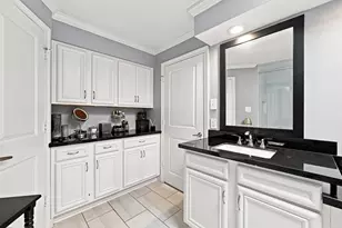 419 E Fair Harbor Ln, Houston, TX 77079 - Photo 24