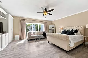 419 E Fair Harbor Ln, Houston, TX 77079 - Photo 22