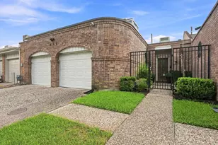 419 E Fair Harbor Ln, Houston, TX 77079 - Photo 36