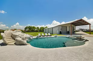 4203 Landon Ln, Baytown, TX 77523 - Photo 4