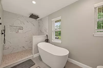 17135 Spindle Oaks Drive, Conroe, TX 77385 - Photo 10