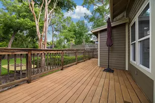 409 Pecore St, Houston, TX 77009 - Photo 28