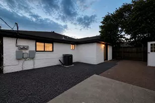 3702 Cochran St, Houston, TX 77009 - Photo 6