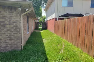 2034 Village Park Dr, Missouri City, TX 77489 - Photo 34
