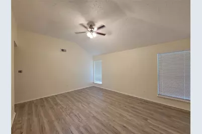 2034 Village Park Drive, Missouri City, TX 77489 - Photo 10