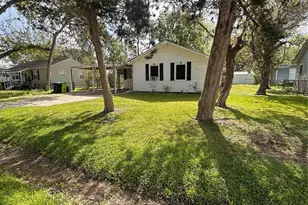 1607 Klauke St, Rosenberg, TX 77471 - Photo 2