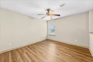2201 Jefferson Crossing Dr, Conroe, TX 77304 - Photo 12