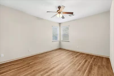 2201 Jefferson Crossing Drive, Conroe, TX 77304 - Photo 8