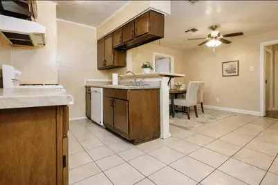 10818 Long Gate Drive, Houston, TX 77047 - Photo 4