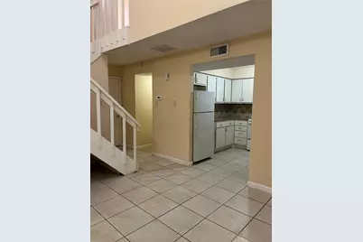 7064 Greenway Chase Street, Houston, TX 77072 - Photo 10