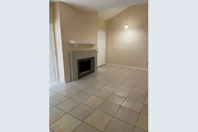 7064 Greenway Chase Street, Houston, TX 77072 - Photo 6