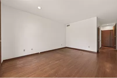 10614 Fairlane Drive, Houston, TX 77024 - Photo 18