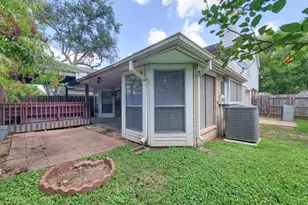 2030 Creek Valley Ln, Sugar Land, TX 77478 - Photo 46