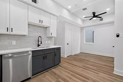 4822 Creekmont Drive #B, Houston, TX 77091 - Photo 6