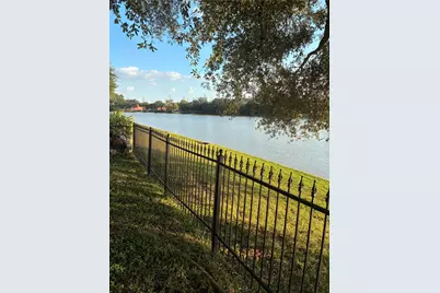 2203 Summer Bay Court, Sugar Land, TX 77478 - Photo 4
