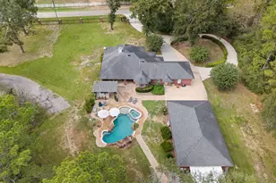 1702 Country Creek Ct, Magnolia, TX 77354 - Photo 4