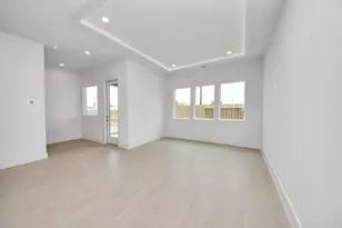 3003A Ventas Dr, Houston, TX 77047 - Photo 12