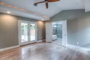 4127 Underwood St, Houston, TX 77025 - Photo 12