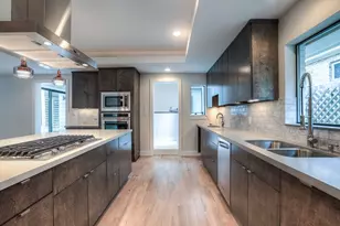 4127 Underwood St, Houston, TX 77025 - Photo 2