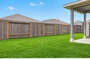 11873 Whirlaway Dr, Willis, TX 77318 - Photo 2