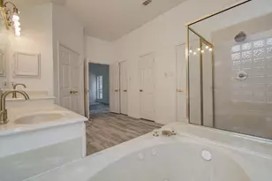 9314 Tascosa Ln, Houston, TX 77064 - Photo 18