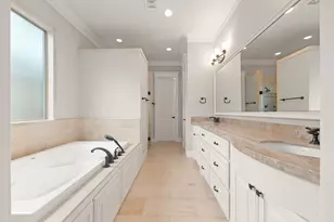 1639 Du Barry Ln, Houston, TX 77018 - Photo 16