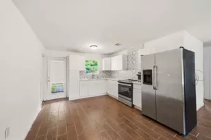 7511 Arnim St, Houston, TX 77087 - Photo 4