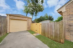 5546 Santrey Dr, Houston, TX 77084 - Photo 4