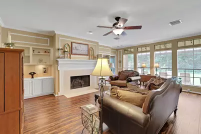 3926 Brook Shadow Drive Drive, Houston, TX 77345 - Photo 22