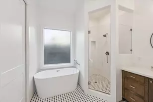1607 Althea Dr, Houston, TX 77018 - Photo 18