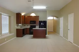 21515 Rose Mill Dr, Kingwood, TX 77339 - Photo 2