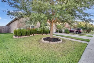 11119 Mineral Island Ln, Richmond, TX 77406 - Photo 8