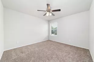 16451 Rosary Pea Pl, Conroe, TX 77385 - Photo 20