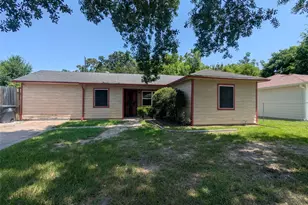9129 Oak Knoll Ln, Houston, TX 77078 - Photo 1