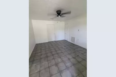 9129 Oak Knoll Lane, Houston, TX 77078 - Photo 2
