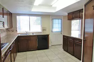 3127 Wagon Trail Dr, Sugar Land, TX 77479 - Photo 6