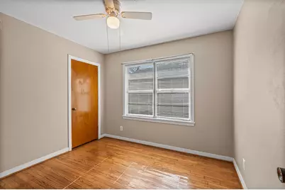 5532 Meadow Creek Lane, Houston, TX 77017 - Photo 14