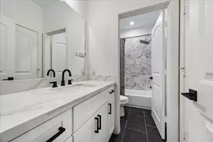 1606 Bonner E St, Houston, TX 77007 - Photo 24
