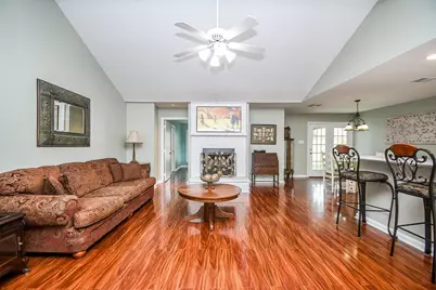 13819 Ivymount Drive, Sugar Land, TX 77498 - Photo 6